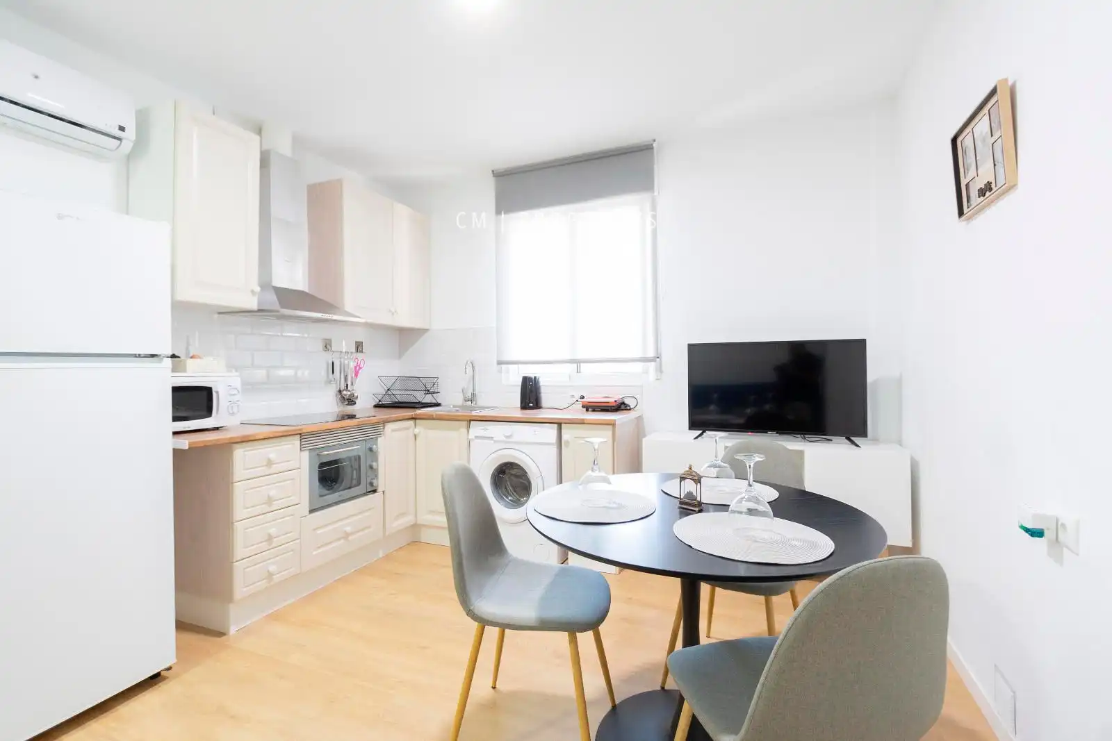 Wohnung zur Miete in Rafael El Gallo, Barrio de la Luz