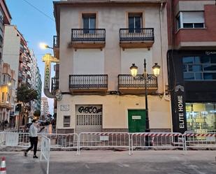 Vista exterior de Edifici en venda en Castellón de la Plana / Castelló de la Plana