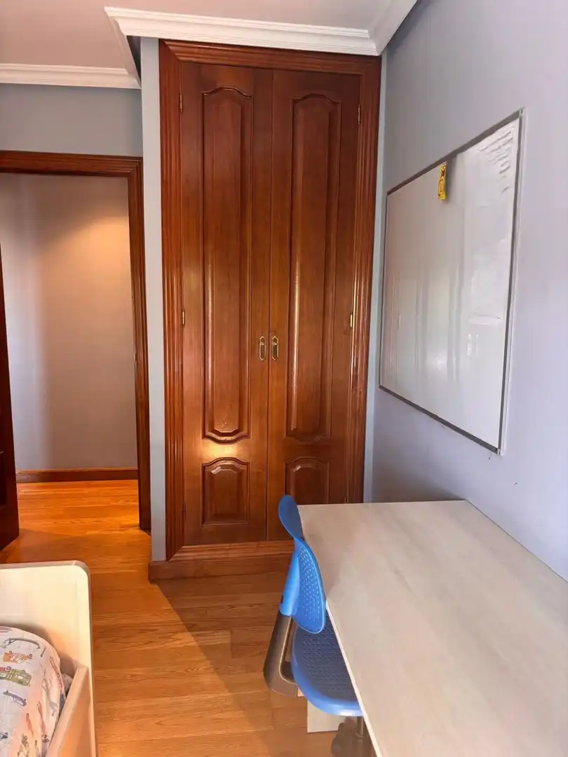 Schlafzimmer von Wohnung zum Verkauf in Salamanca mit Abstellraum