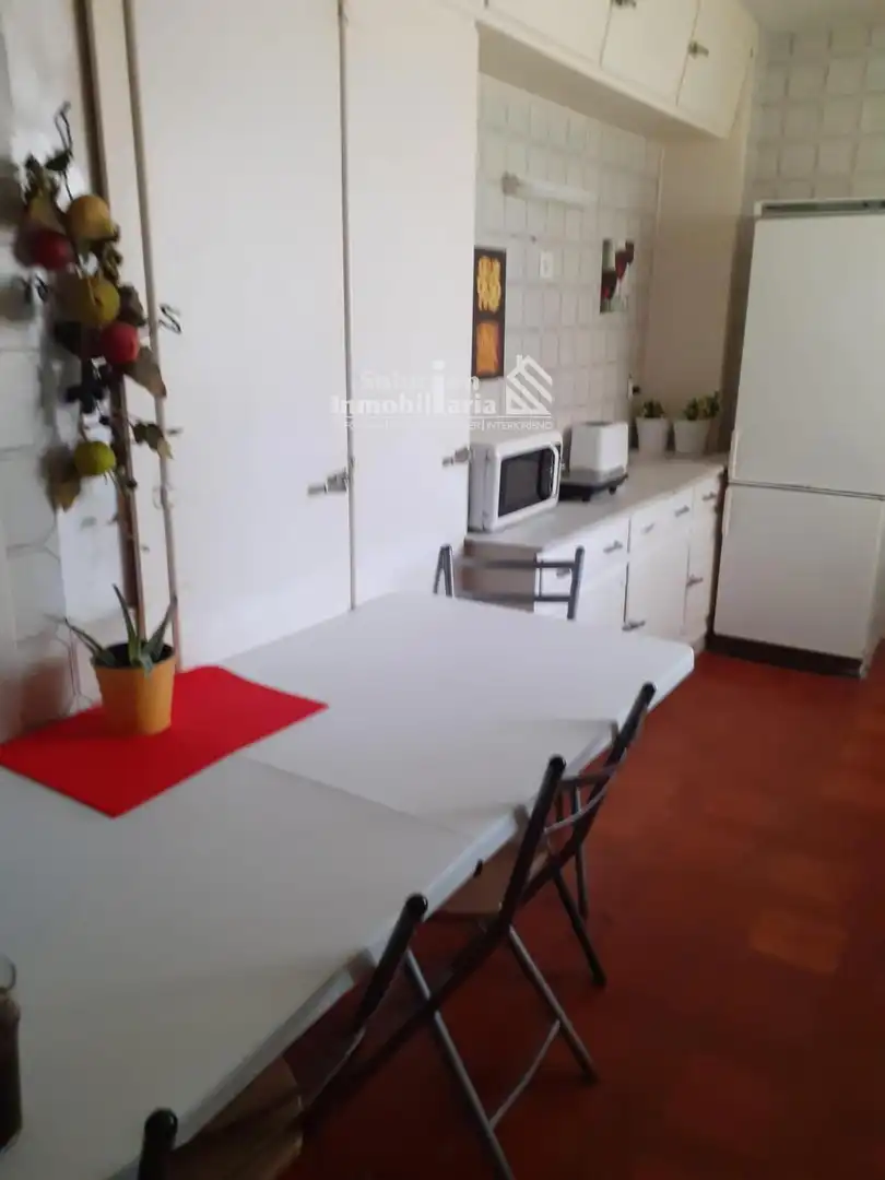 Cuina de Pis de lloguer en Salamanca amb Aire condicionat i Moblat