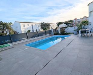 Piscina de Casa o xalet en venda en Empuriabrava amb Aire condicionat, Calefacció i Jardí privat