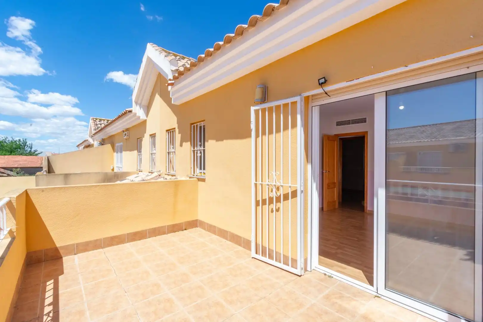 Vista exterior de Casa o chalet en venta en Cartagena con Aire acondicionado, Calefacción y Jardín privado