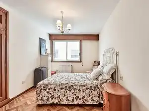 Dormitori de Pis en venda en A Coruña Capital  amb Calefacció, Parquet i Terrassa
