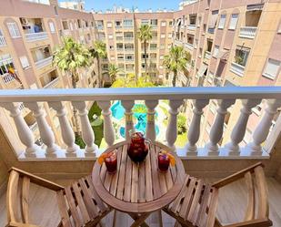 Terrassa de Apartament de lloguer en Torrevieja amb Aire condicionat, Calefacció i Terrassa
