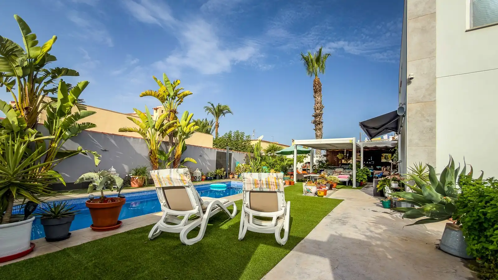 Terrassa de Casa o xalet en venda en Torrevieja amb Jardí privat, Terrassa i Traster