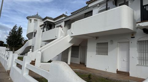 Foto 3 de Apartamento en venta en Calle Cr la Almadraba, 4, La Barrosa, Cádiz