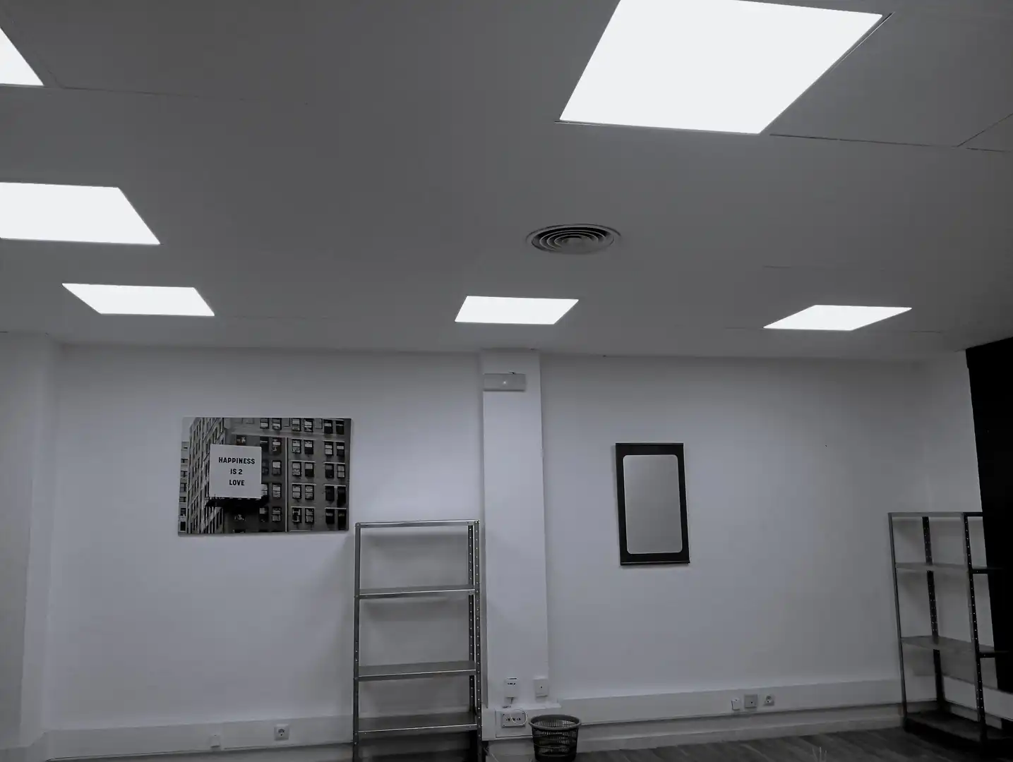 Office for rent in Valencia  with Air Conditioner and Heating