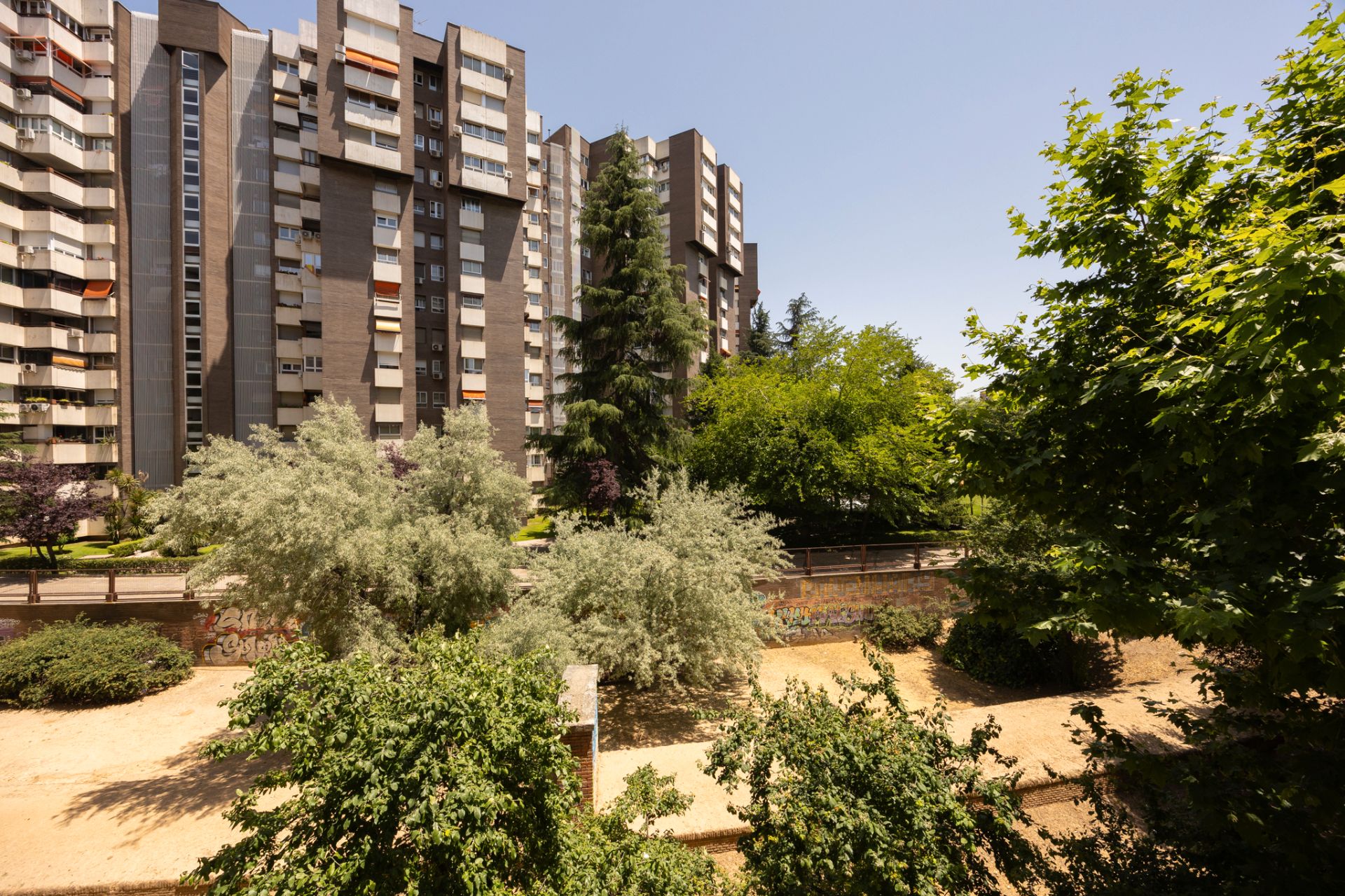Exterior view of Flat to rent in  Madrid Capital  with Air Conditioner and Heating