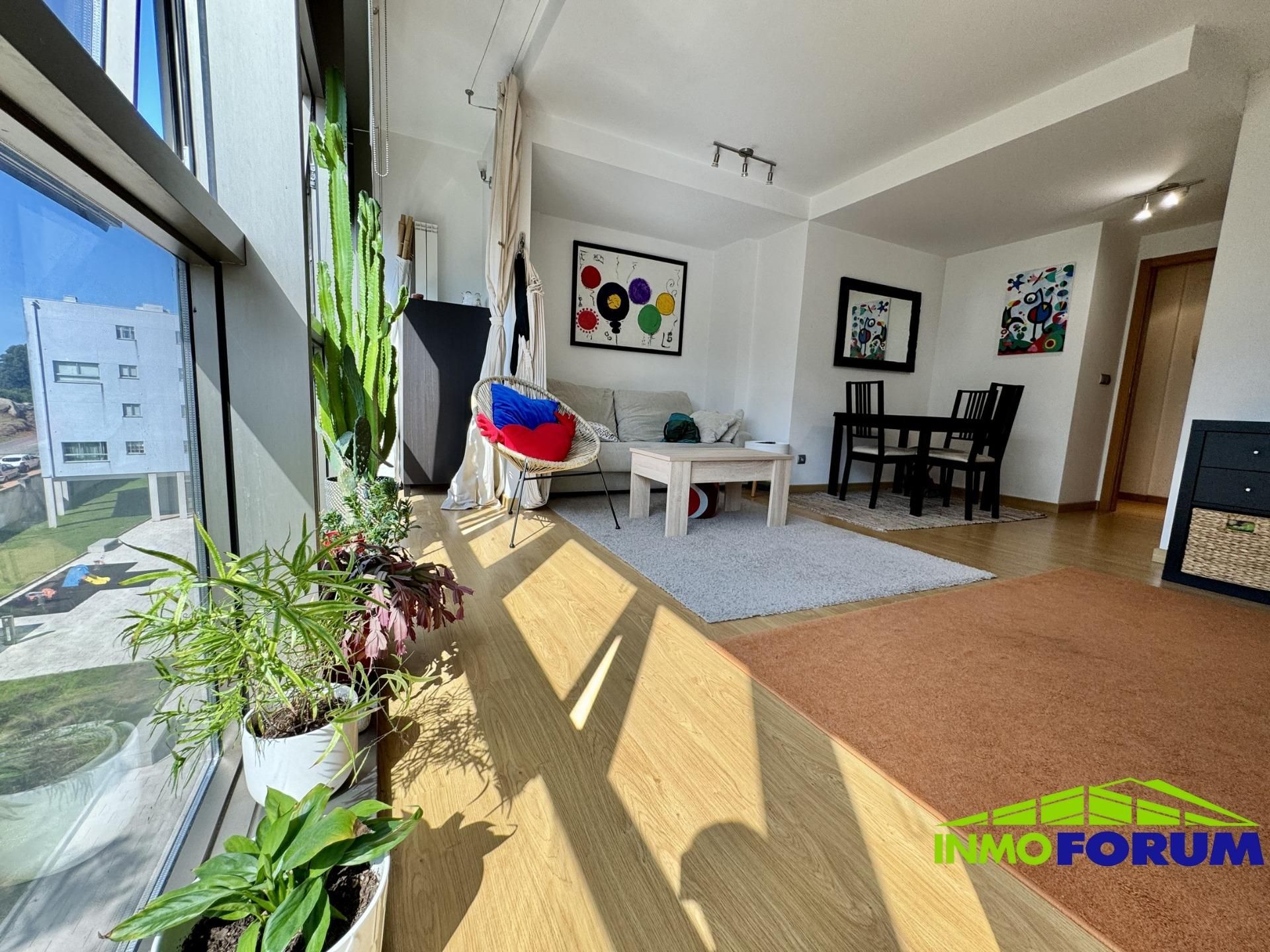 Living room of Flat for sale in A Coruña Capital   with Heating, Private garden and Parquet flooring
