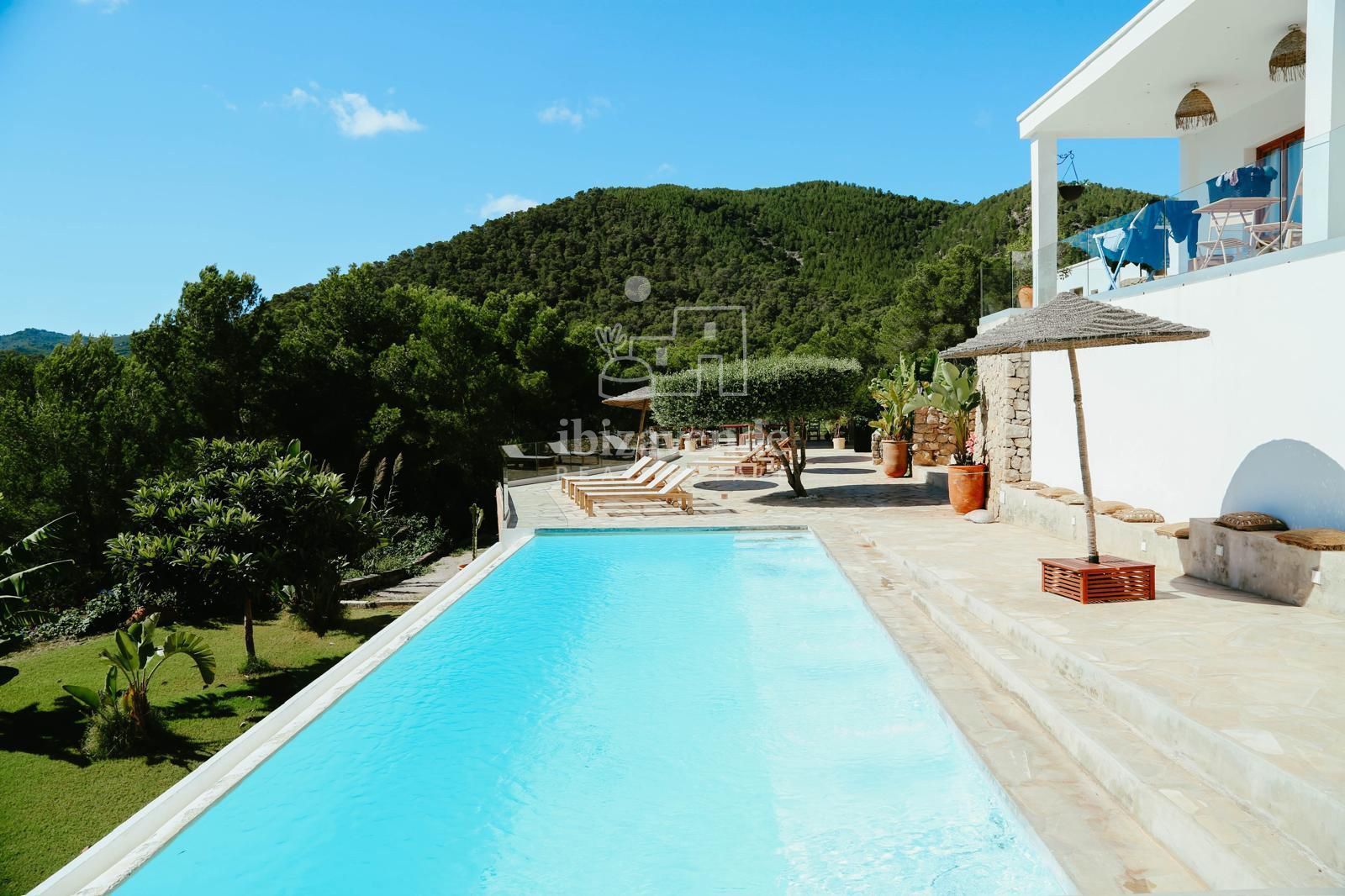 Vista exterior de Casa o xalet de lloguer en Sant Joan de Labritja amb Aire condicionat, Calefacció i Jardí privat