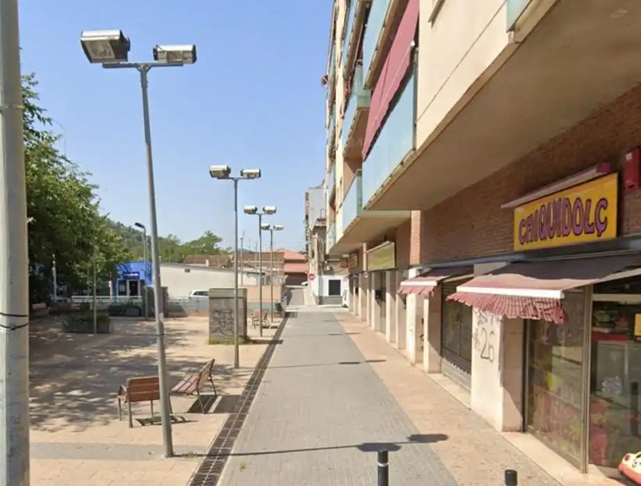 Vista exterior de Apartamento en venta en Montcada i Reixac con Balcón