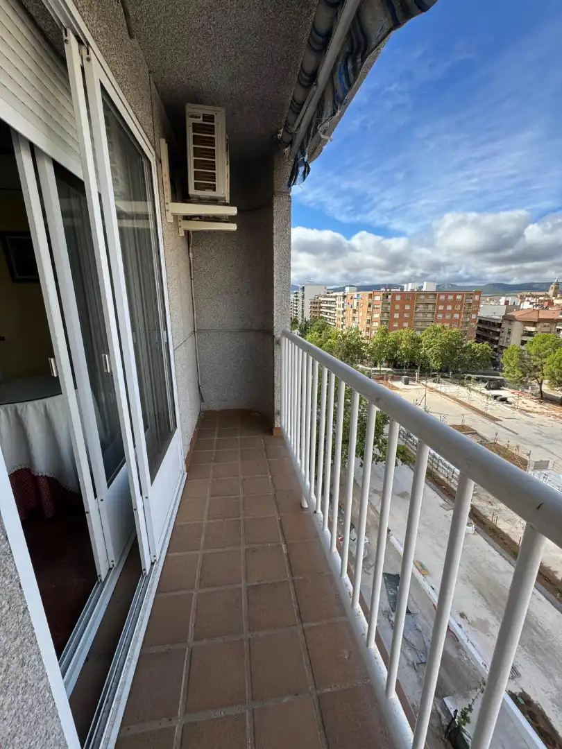 Terrassa de Pis de lloguer en Puertollano amb Aire condicionat, Calefacció i Moblat