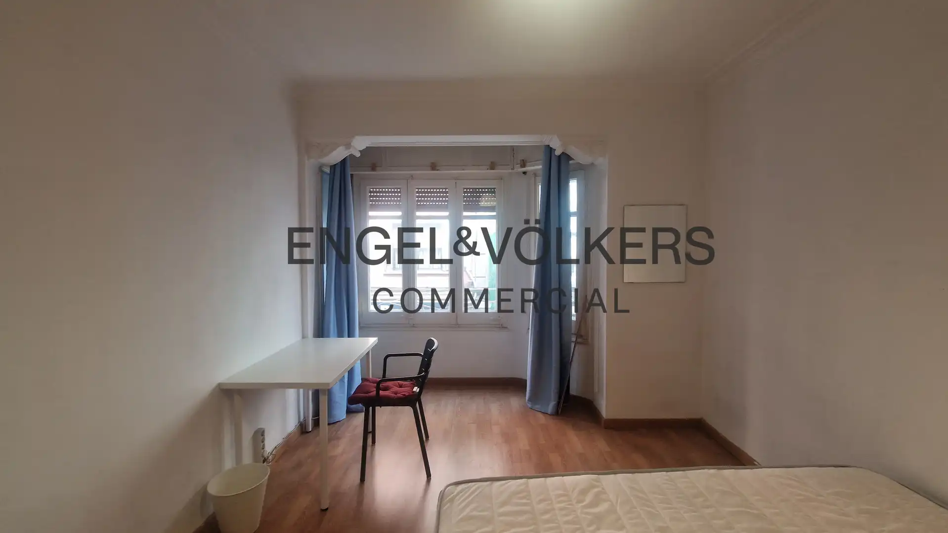 Buildings for sale in Collblanc