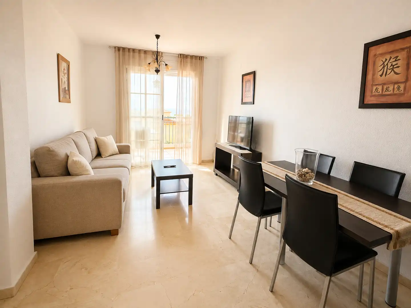 Wohnzimmer von Wohnung zur Miete in Benalmádena mit Klimaanlage, Möbliert und Ofen
