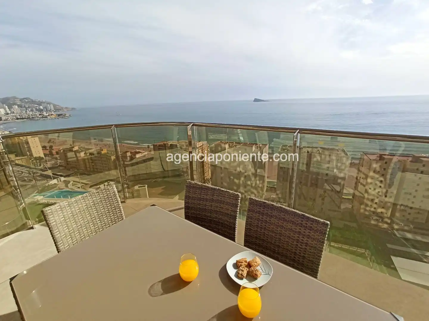 Terrace of Flat for rent in Benidorm  with Air Conditioner, Terrace and Furnished
