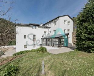 Vista exterior de Casa o xalet en venda en Valdés - Luarca amb Calefacció, Jardí privat i Terrassa