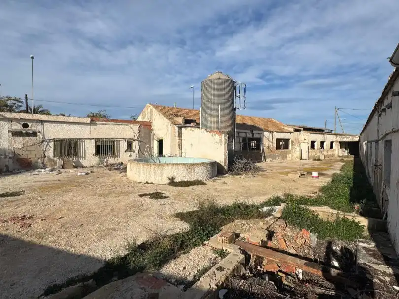 Industriegebäude zum Verkauf in Partida Torregroses Polig C 47, imagen 5