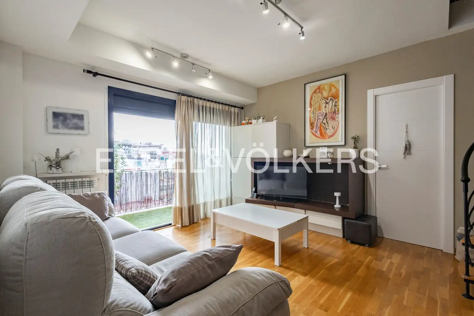 Living room of Attic for sale in Esplugues de Llobregat  with Air Conditioner, Heating and Parquet flooring