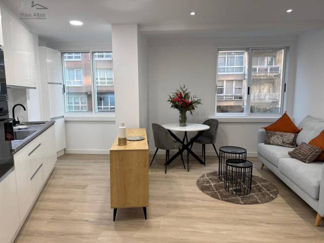 Piso en Venta en Ronda de Nelle en Sagrada Familia