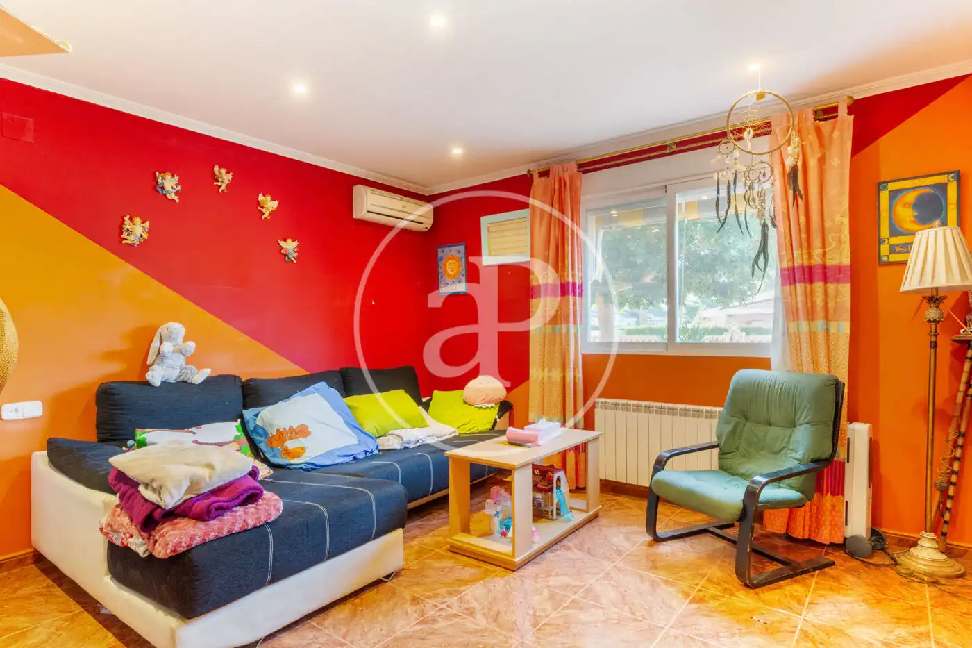 Bedroom of Houses for sale in Serra  with Air Conditioner, Heating and Private garden