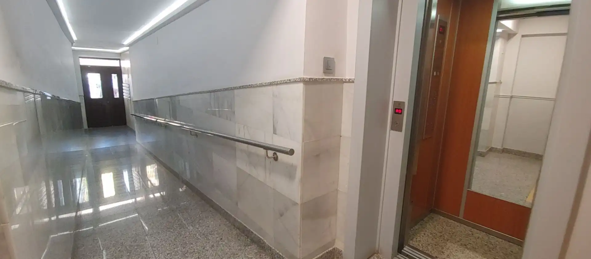 Study for rent in Madrid  with Air Conditioner, Heating and Furnished
