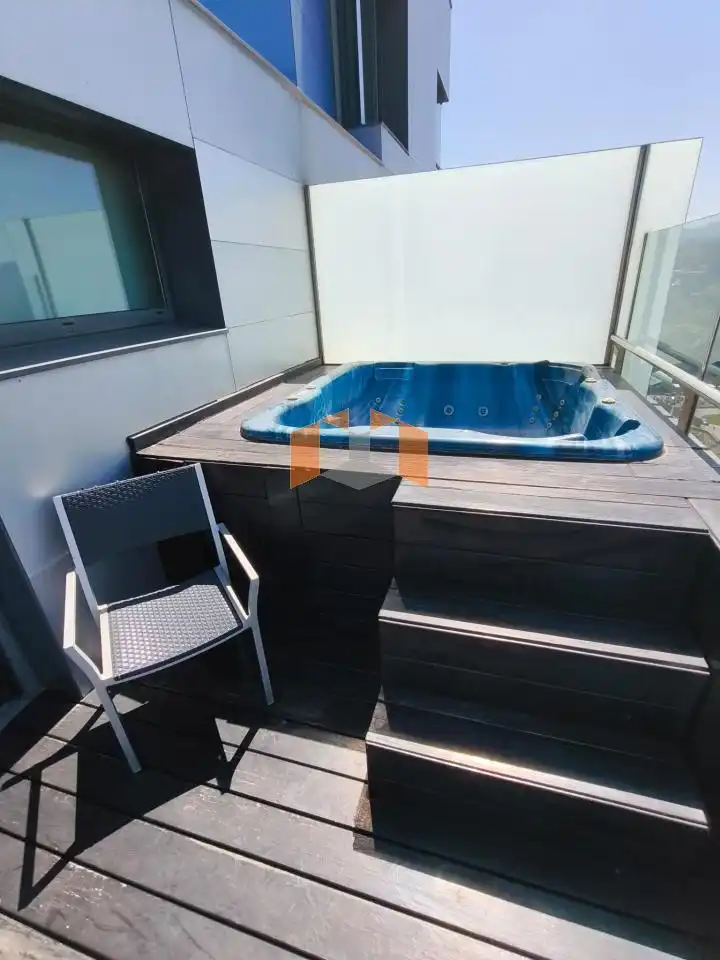 Terraza de Ático en venta en Vigo  con Aire acondicionado, Calefacción y Terraza