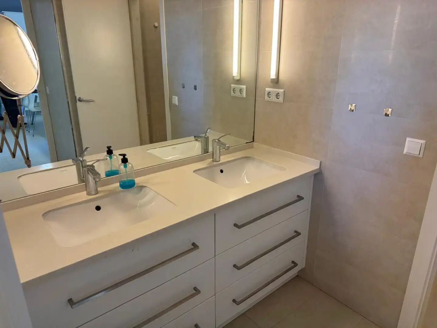 Flat for sale in Instituts - Universitat