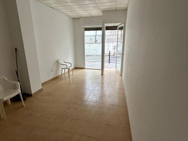Locale commerciale in affitto a Rute