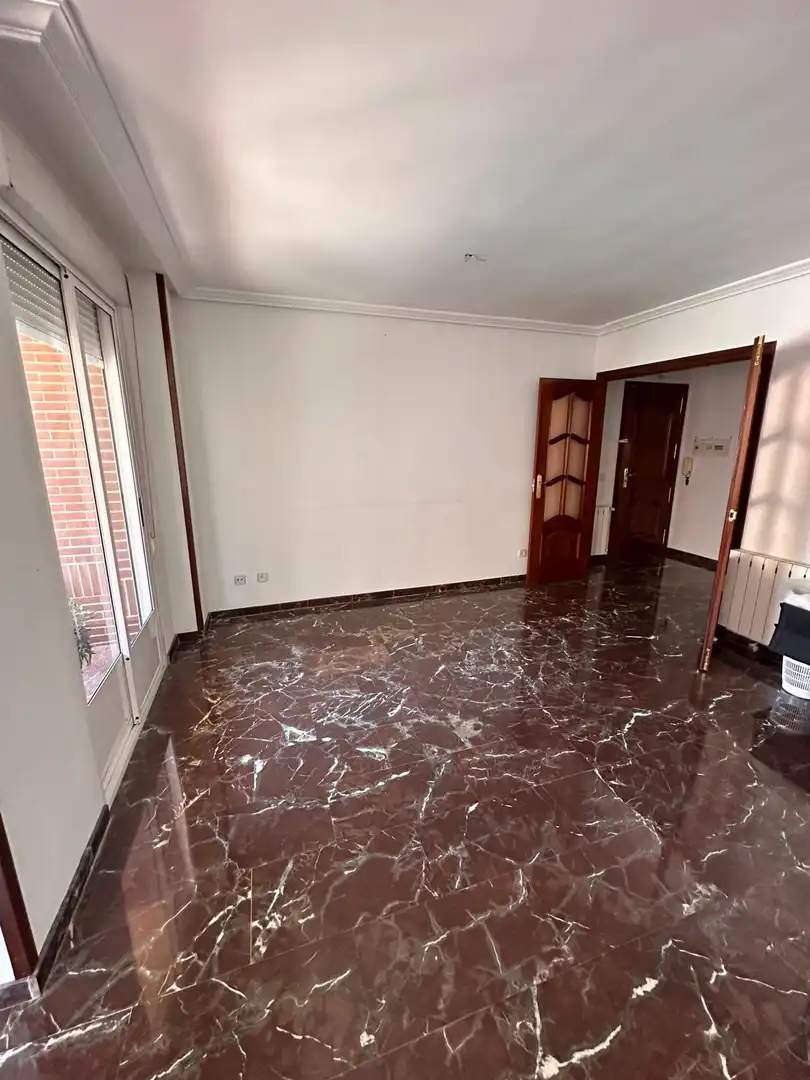 Dúplex en venda en Jaén amb Aire condicionat, Terrassa i Balcó
