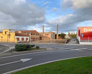 Vista exterior de Terreny industrial en venda en La Bisbal d'Empordà