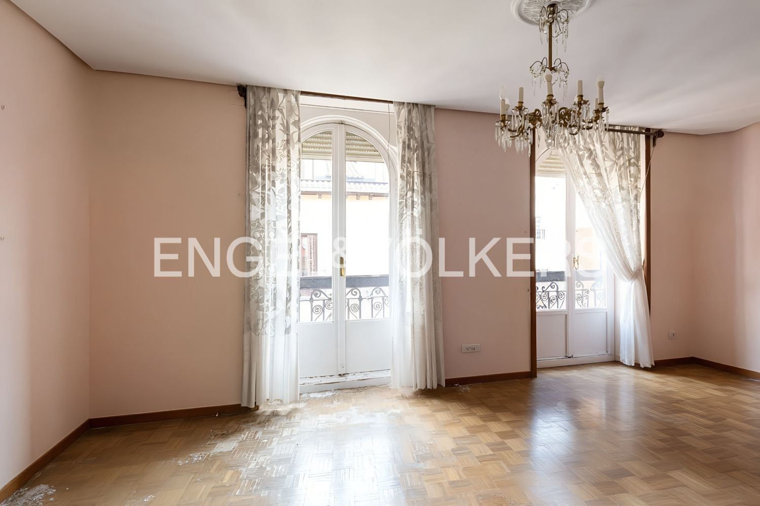 Dining room of Flat for sale in  Madrid Capital  with Heating and Balcony