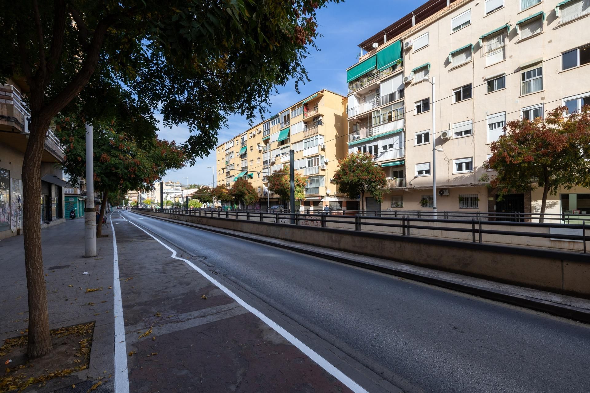Exterior view of Flat for sale in  Granada Capital