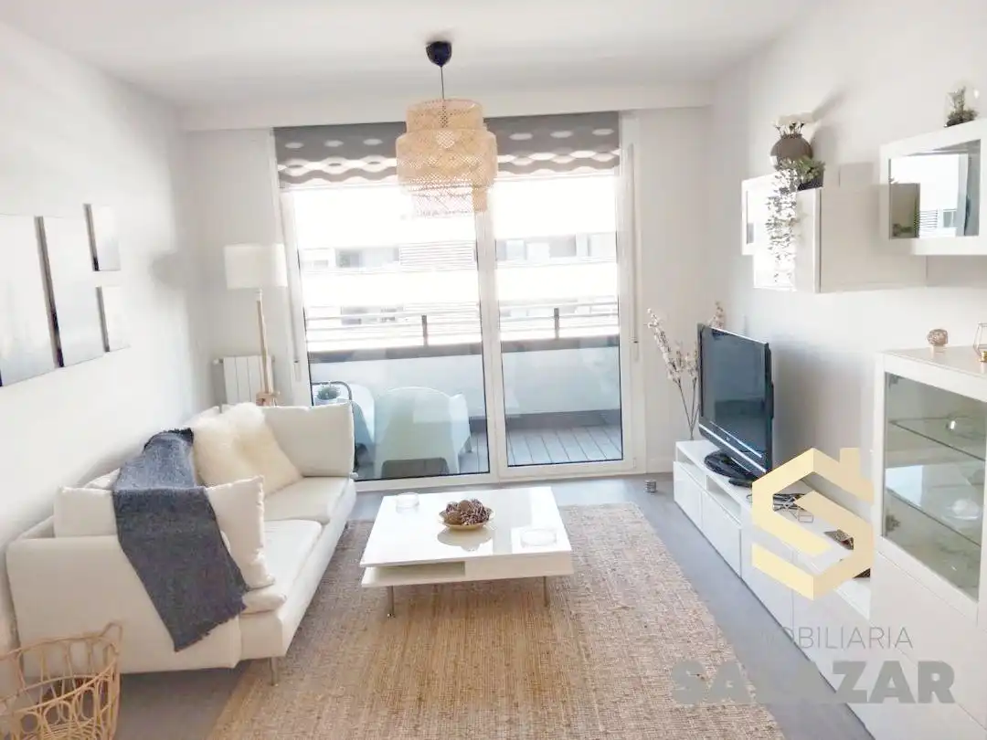 Sala de estar de Ático de alquiler en Bilbao  con Calefacción, Jardín privado y Terraza