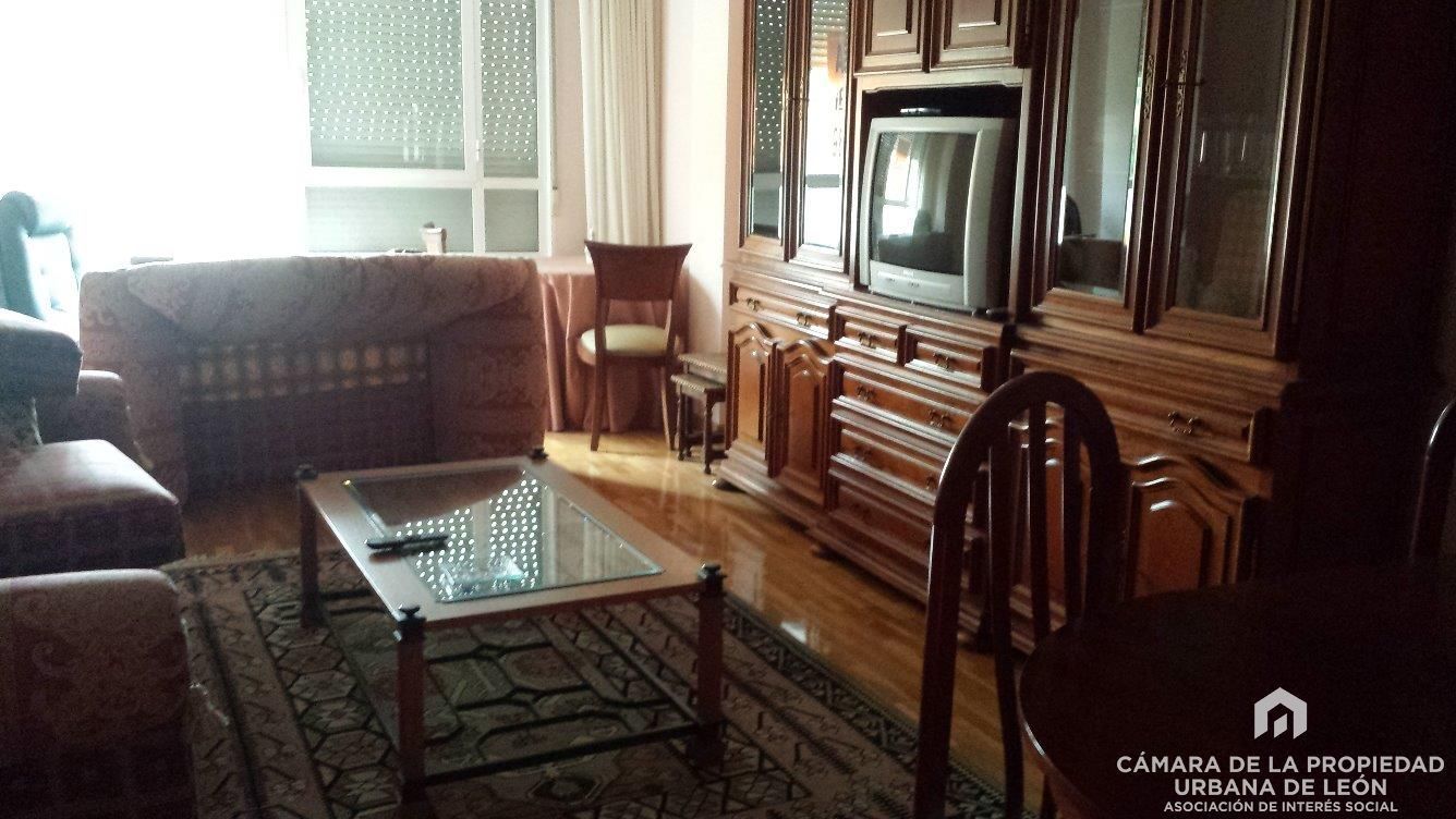 Living room of Flat to rent in León Capital   with Heating and Furnished