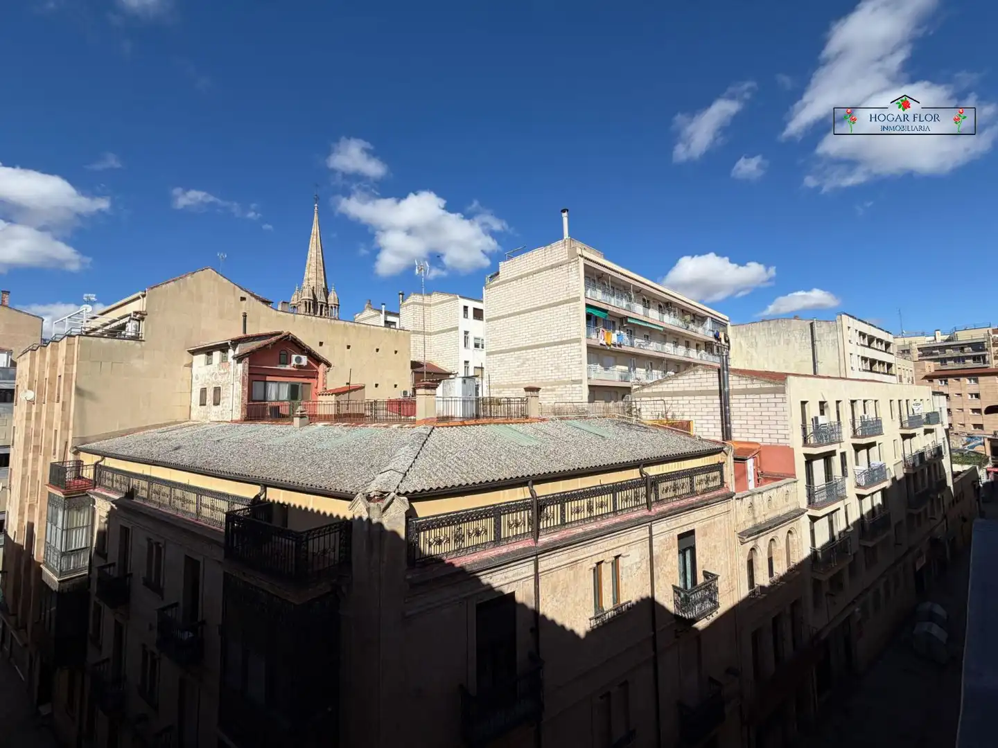 Vista exterior de Piso en venta en Salamanca con Calefacción y Balcón