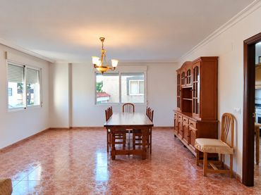 Terraced house with balcony for sale in Ibi
