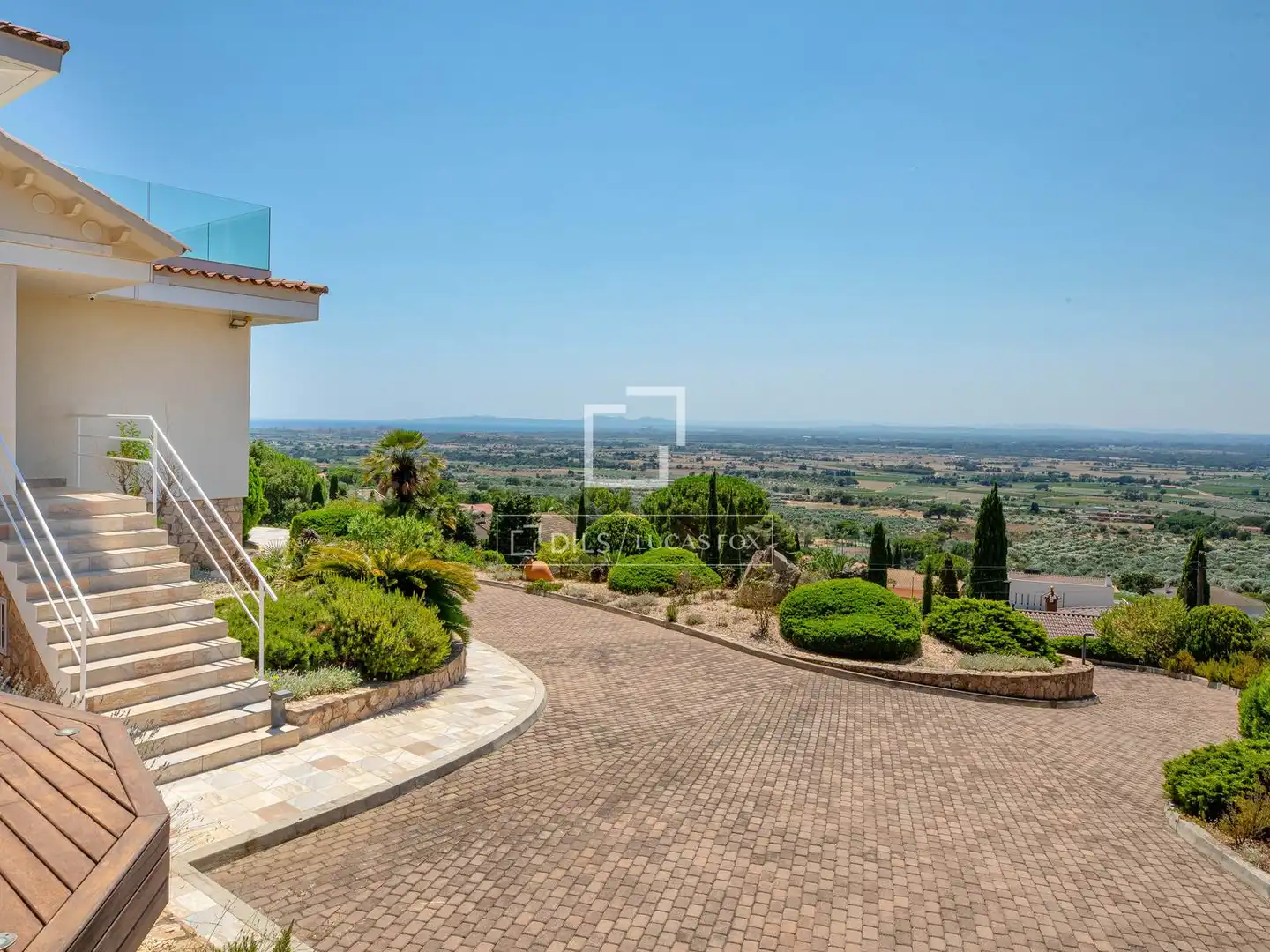 Vista exterior de Casa o xalet en venda en Pau amb Aire condicionat, Calefacció i Jardí privat