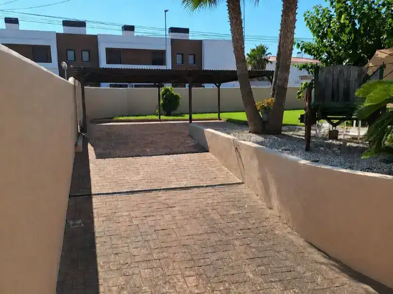 Aparcament de Casa o xalet en venda en Vinaròs amb Aire condicionat, Terrassa i Balcó