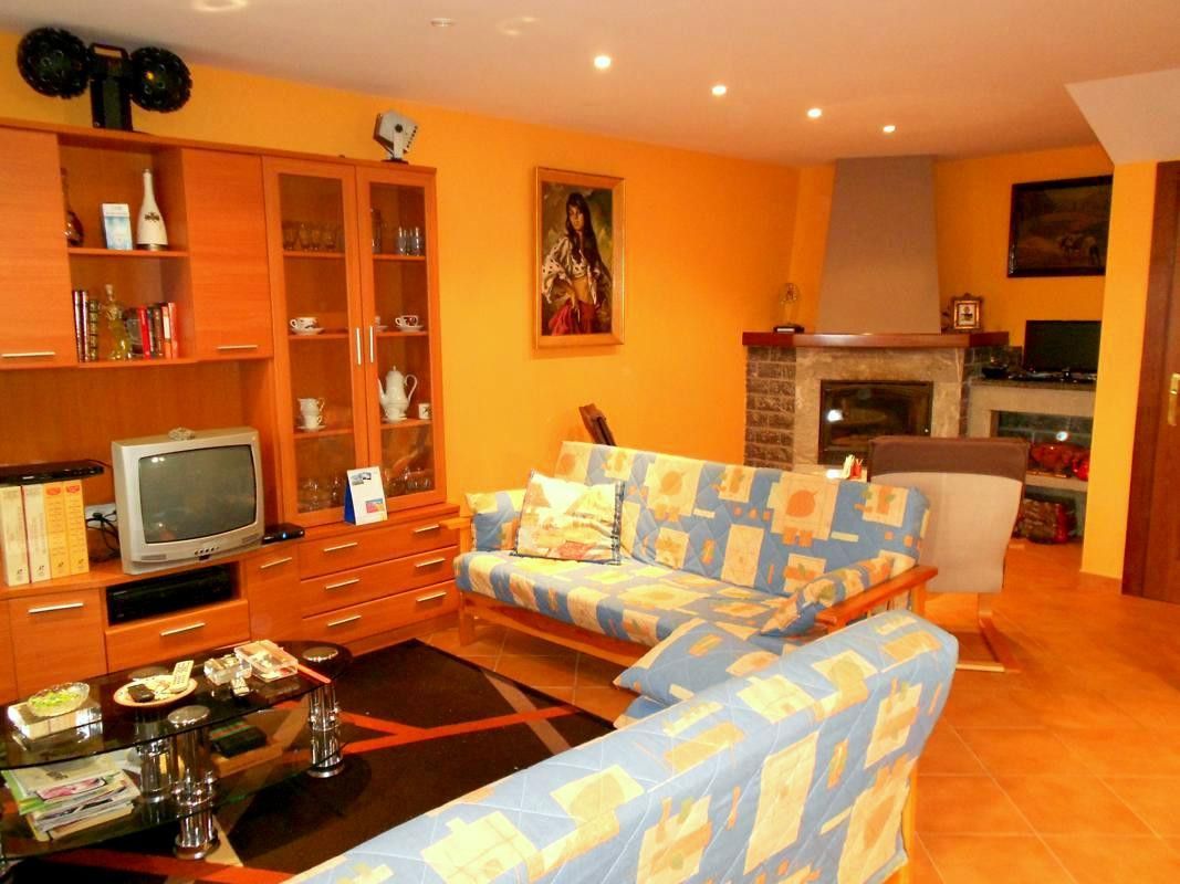 Living room of House or chalet for sale in Ramales de la Victoria  with Terrace, Swimming Pool and Furnished