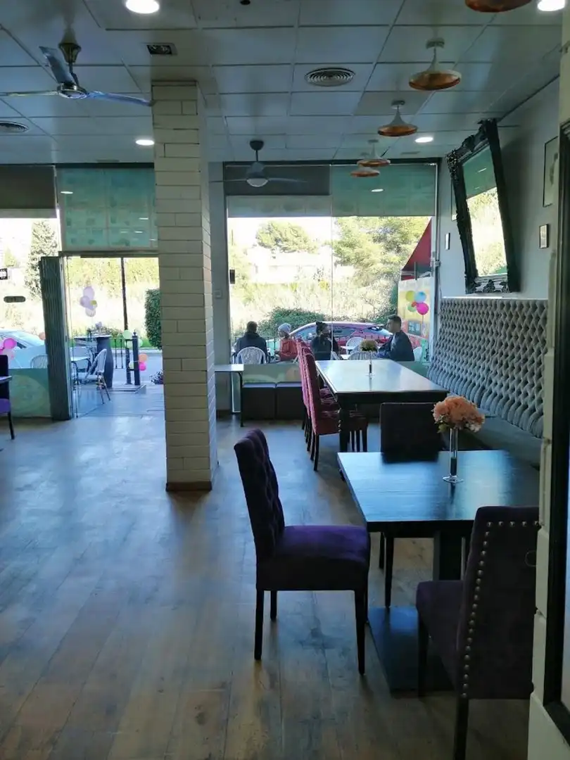 Local comercial en traspàs a Nueva Andalucía