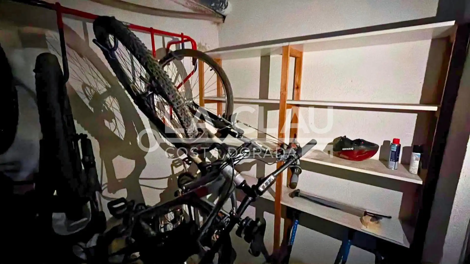 Garage for sale in Salou
