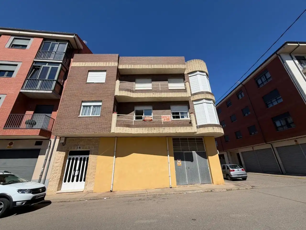 Vista exterior de Casa o xalet en venda en Villarejo de Órbigo amb Calefacció, Parquet i Terrassa