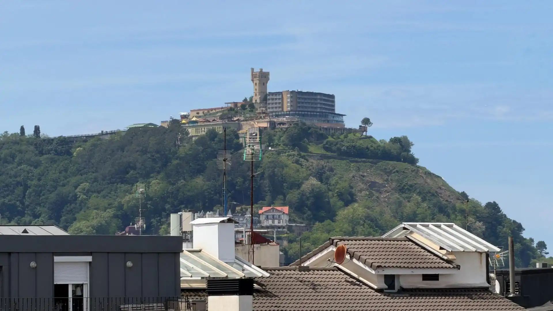 Exterior view of Duplexes for sale in Donostia - San Sebastián   with Heating, Terrace and Storage room