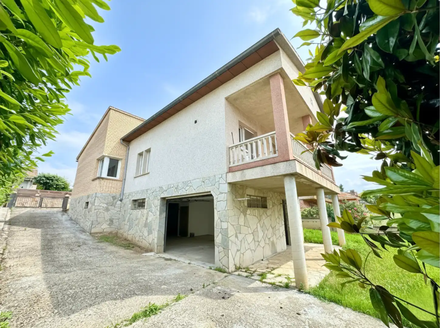Vista exterior de Casa o chalet en venta en Sant Vicenç de Torelló con Calefacción, Jardín privado y Terraza