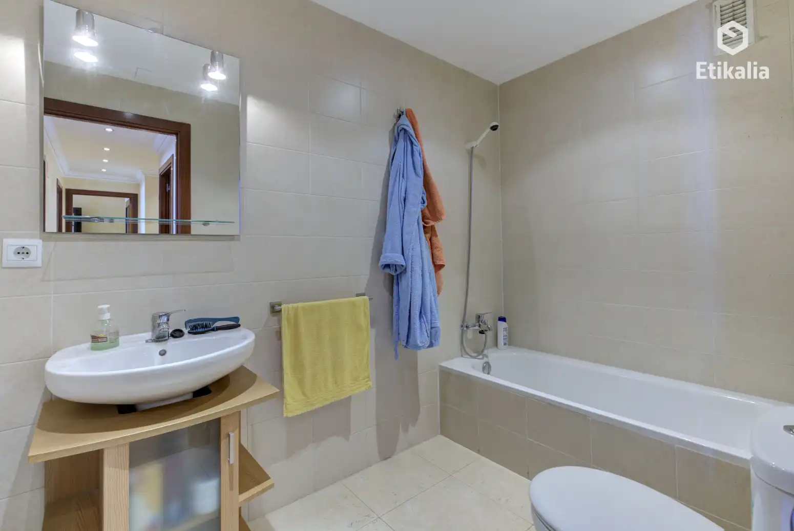 Baño de Piso en venta en Vitoria - Gasteiz con Calefacción y Trastero