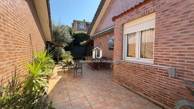 Casa-chalet en Venta en Limpias