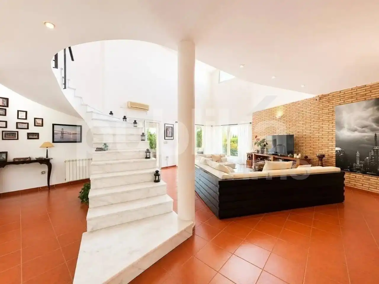 Sala de estar de Casa o chalet en venta en San Vicente del Raspeig / Sant Vicent del Raspeig con Aire acondicionado, Calefacción y Piscina