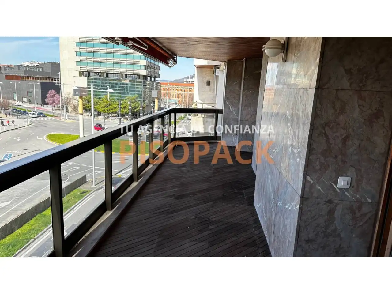 Terraza de Piso en venta en  Pamplona / Iruña con Calefacción, Terraza y Balcón
