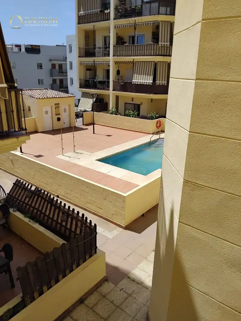Piscina de Pis en venda en Mijas amb Aire condicionat, Terrassa i Piscina