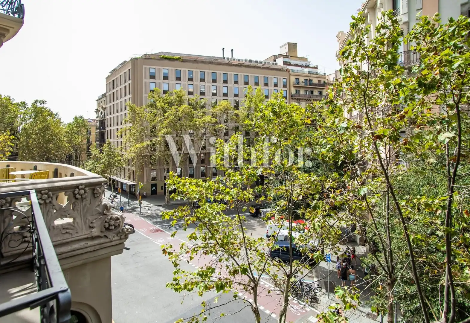 Exterior view of Flat for rent in Barcelona  with Air Conditioner, Heating and Terrace